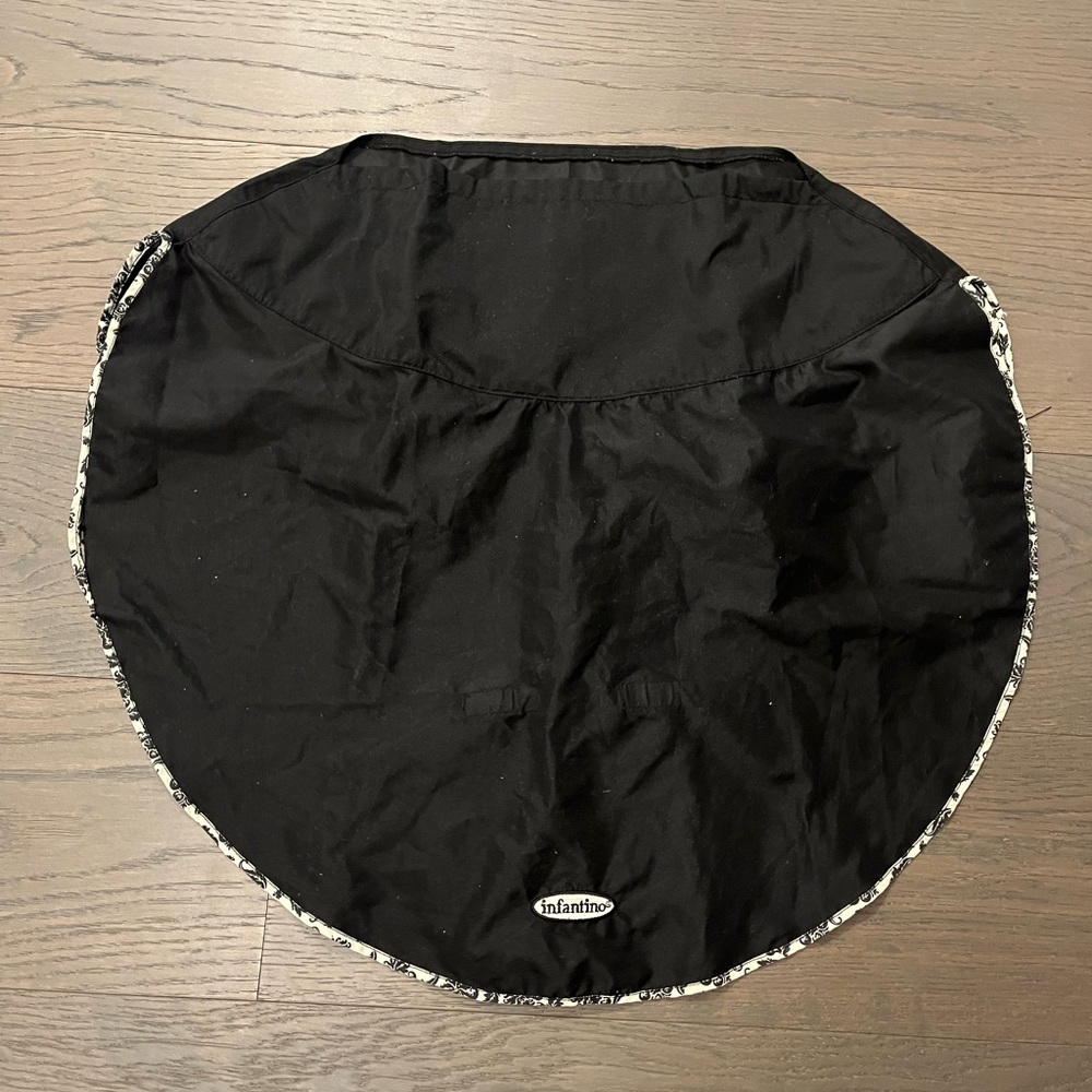 Infantino nursing poncho EUC